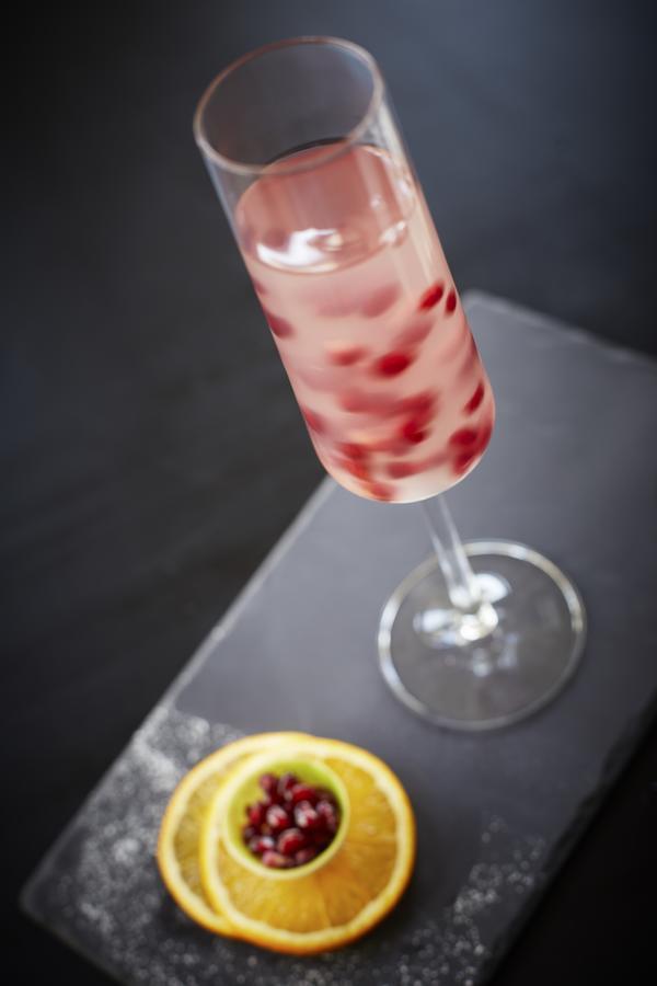 Taj Swarna, Amritsar 호텔 외부 사진 A glass of Kir Royale