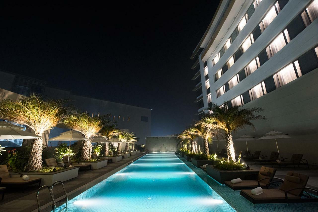 Taj Swarna, Amritsar 호텔 외부 사진 The pool at the hotel