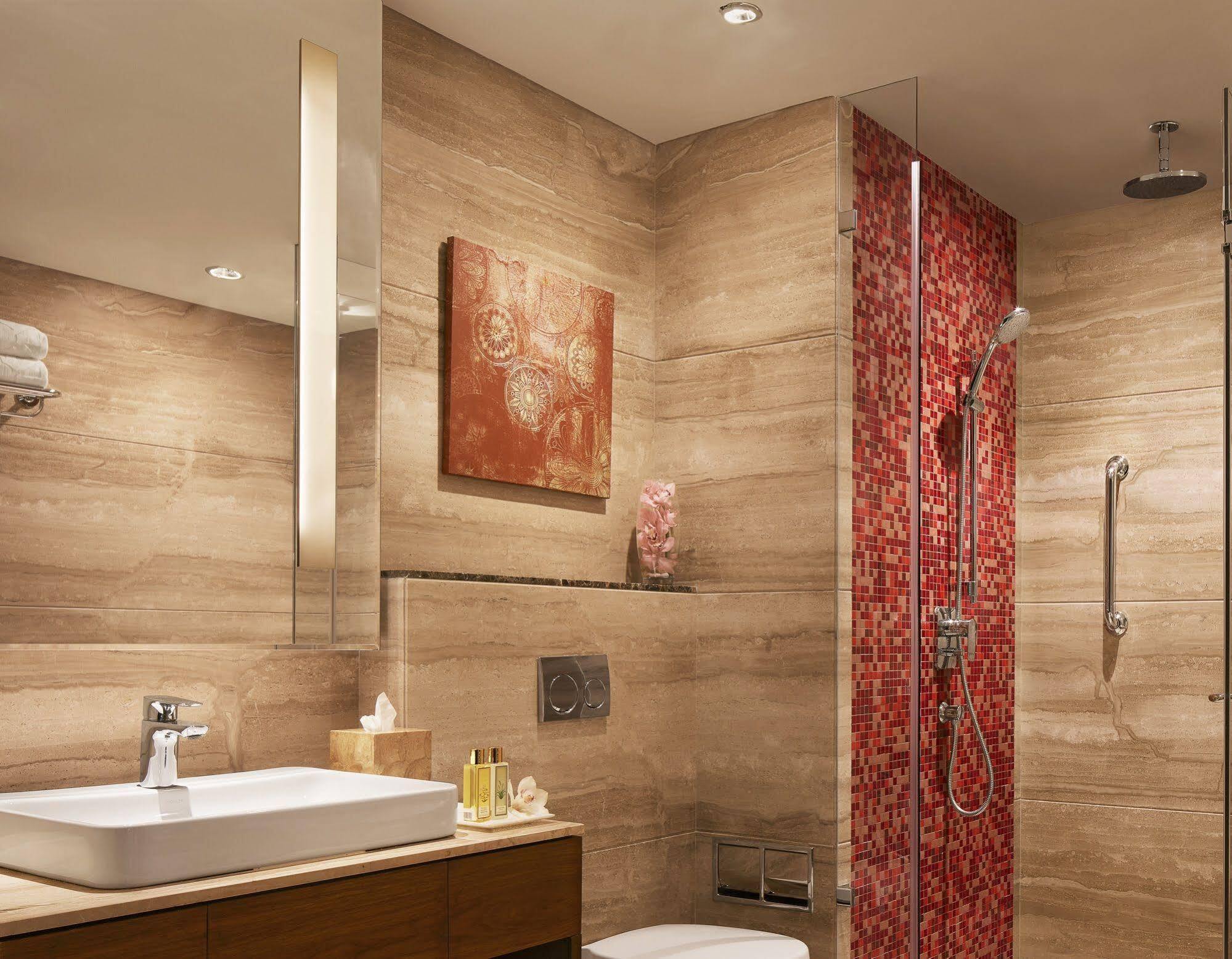 Taj Swarna, Amritsar 호텔 외부 사진 Bathroom